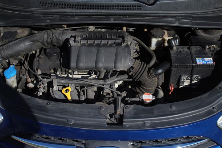 Blå Hyundai i10 fra 2012