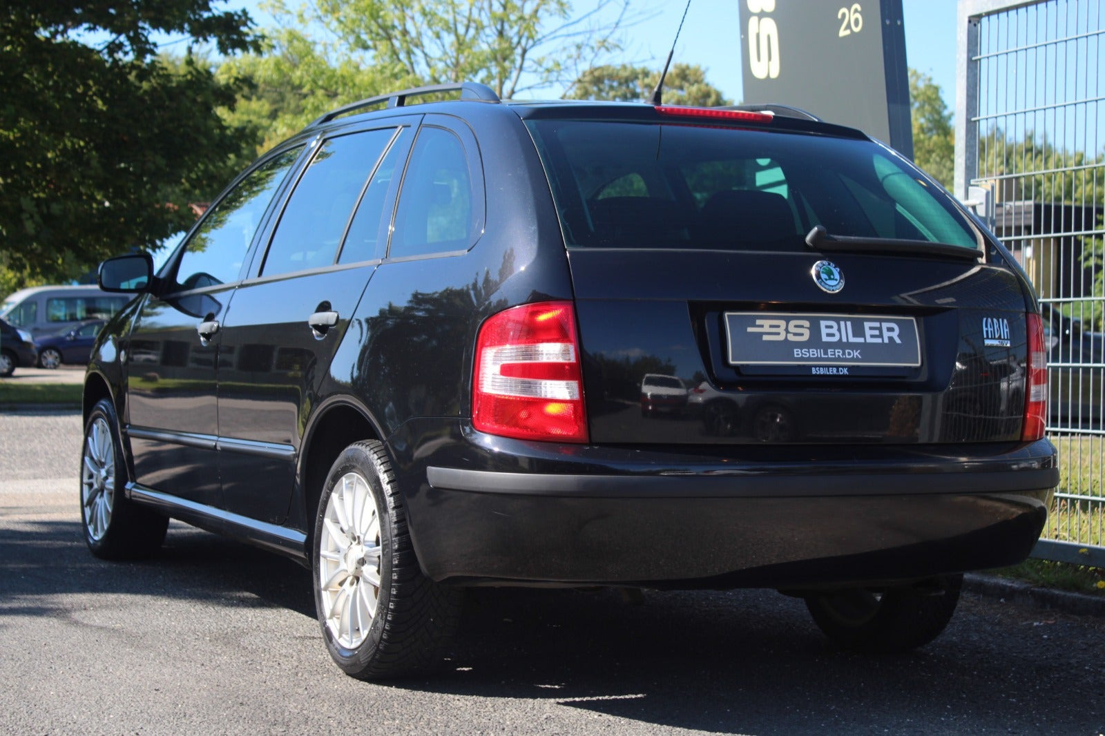 Sort Skoda Fabia fra 2006