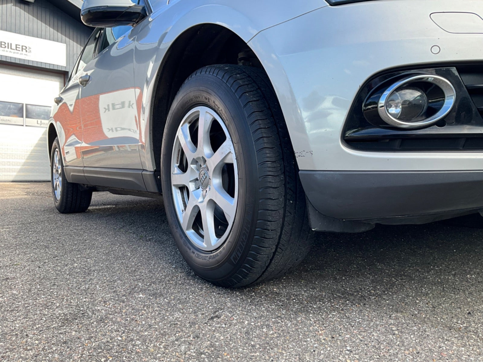 Orange Audi Q5 fra 2016