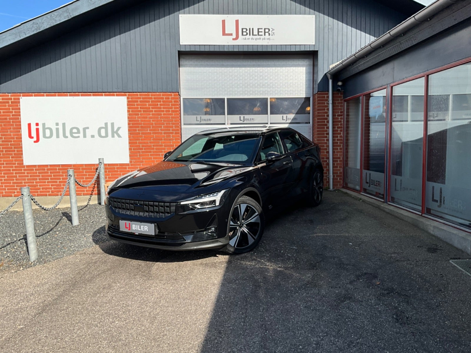 Sort Polestar 2 fra 2023