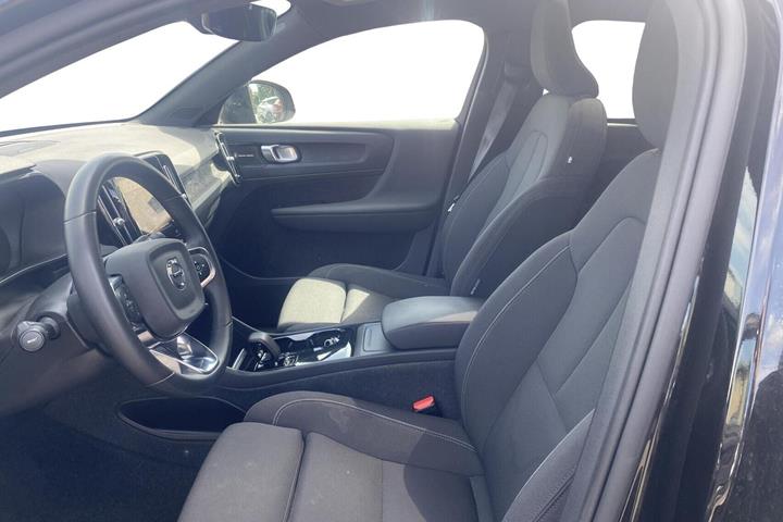 Sort Volvo C40 fra 2024