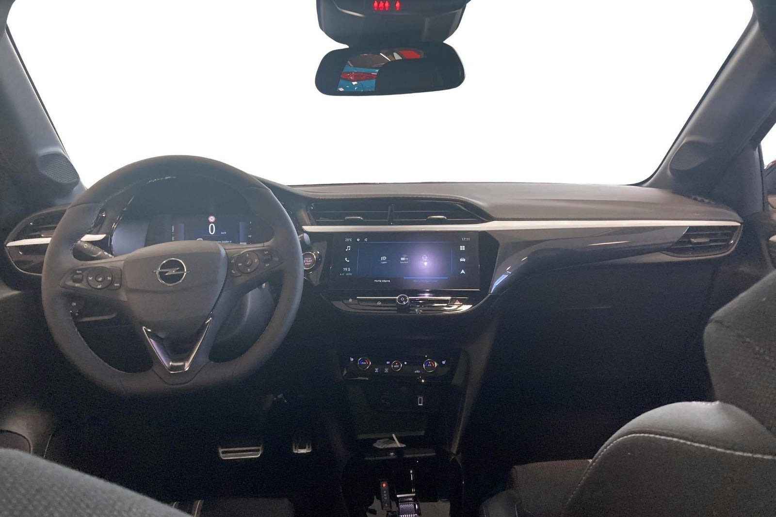 Sort Opel Corsa-e fra 2026