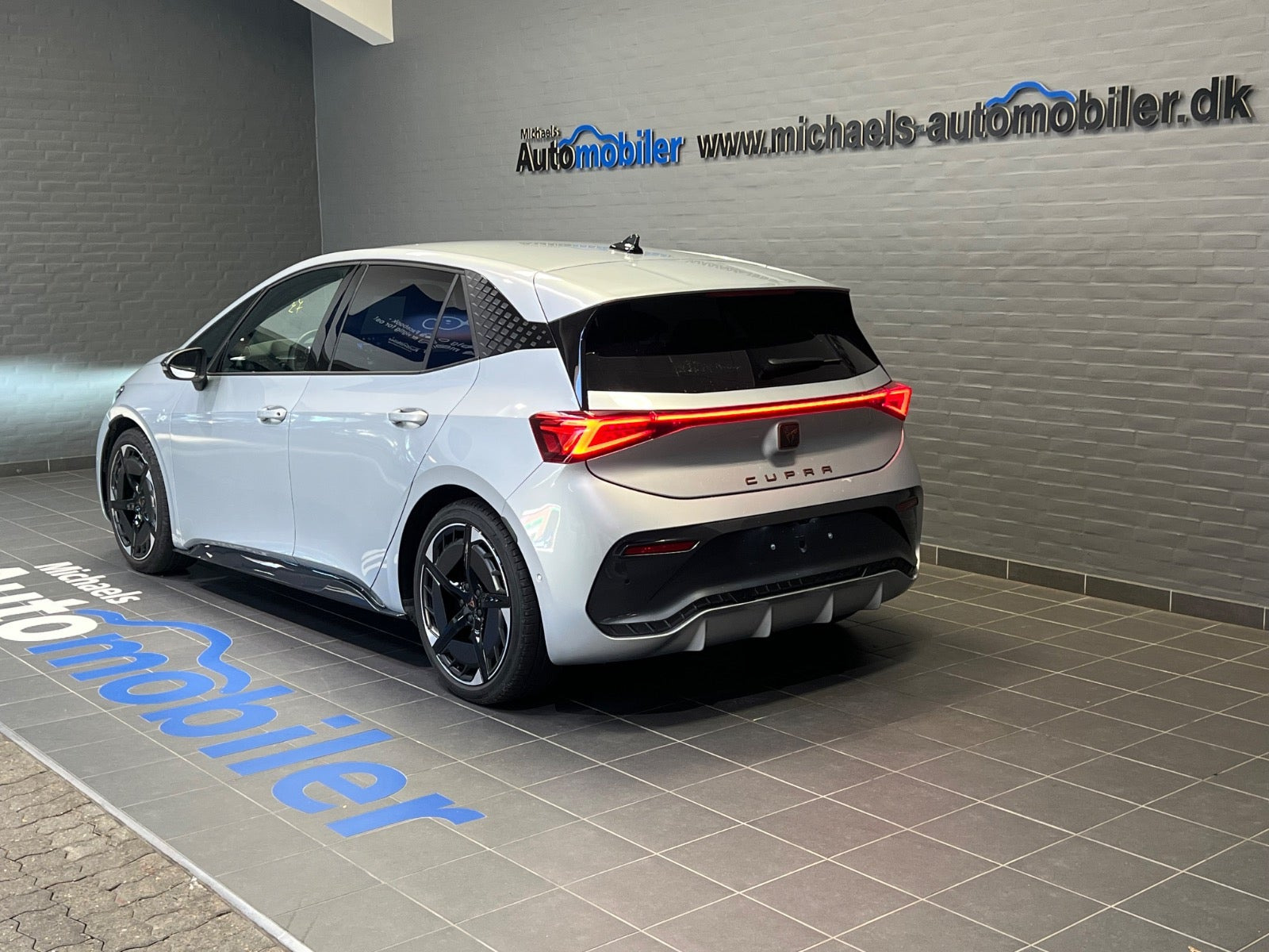 Sølv Cupra Born fra 2026