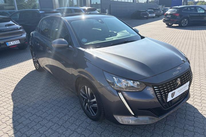 Rød Peugeot 208 fra 2020