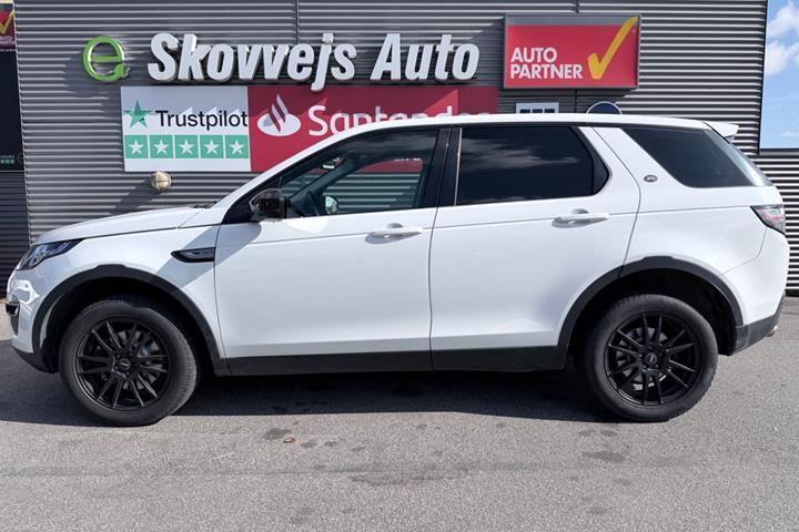 Hvid Land Rover Discovery Sport fra 2016