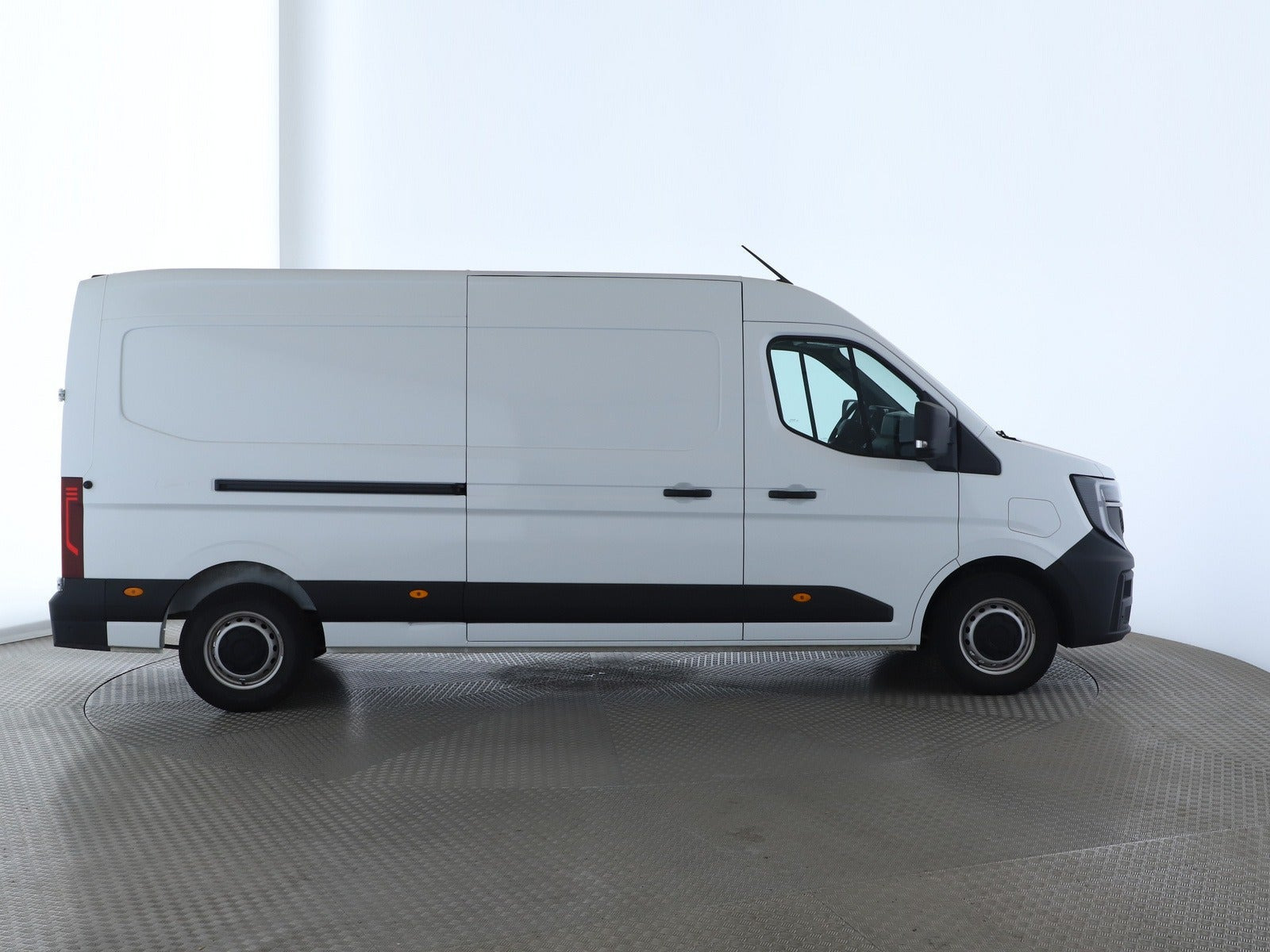 Hvid Renault Master V T35 fra 2025