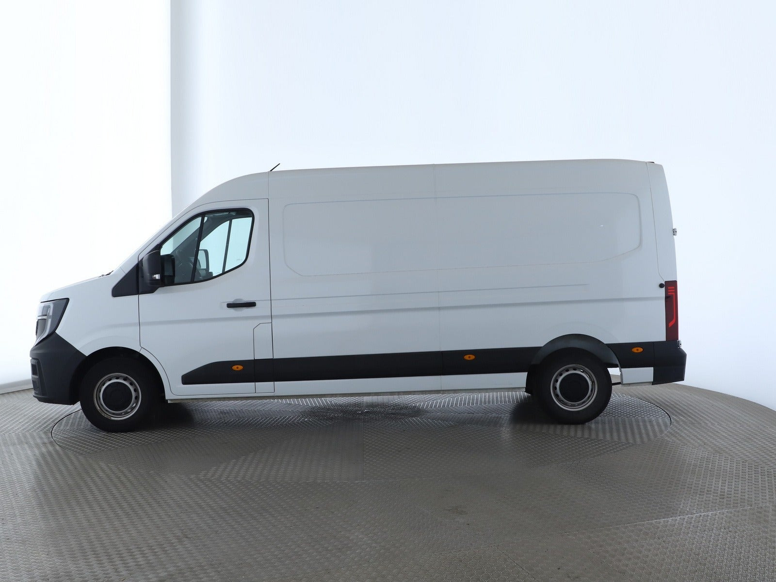 Hvid Renault Master V T35 fra 2025