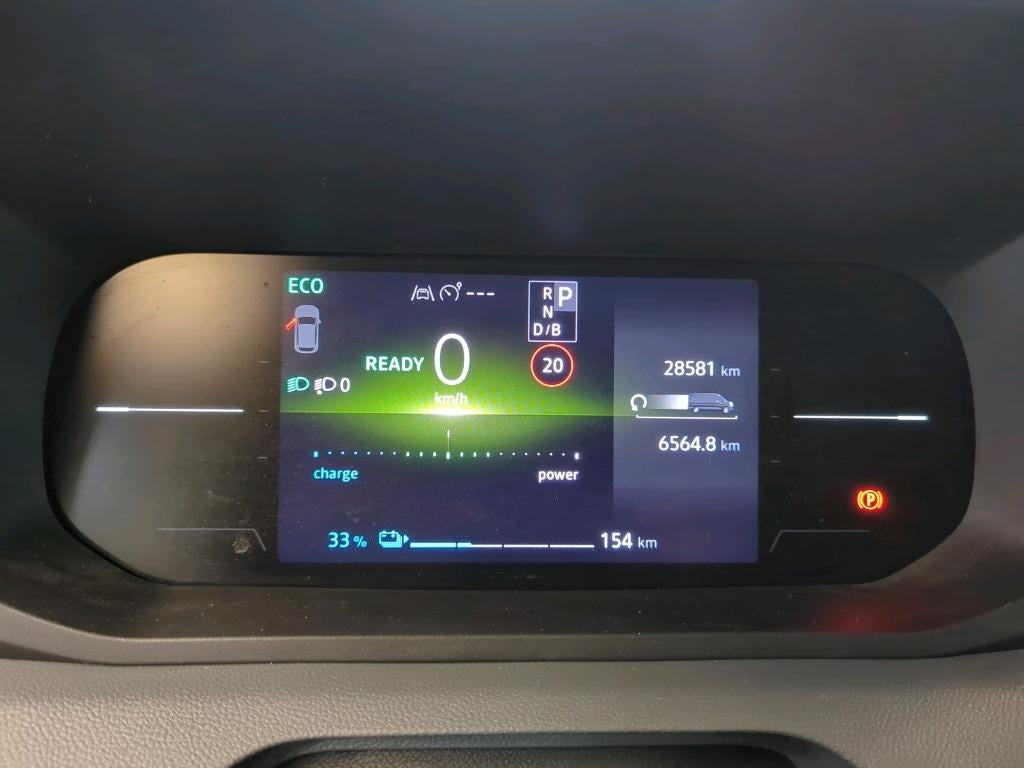 Hvid Renault Master V T35 fra 2025