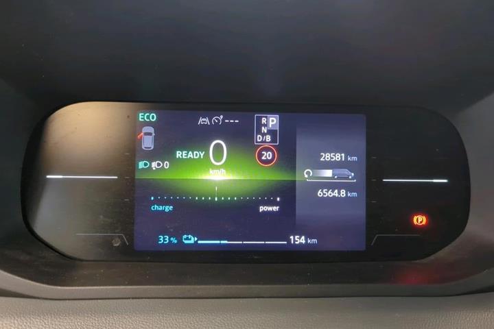 Hvid Renault Master V T35 fra 2025