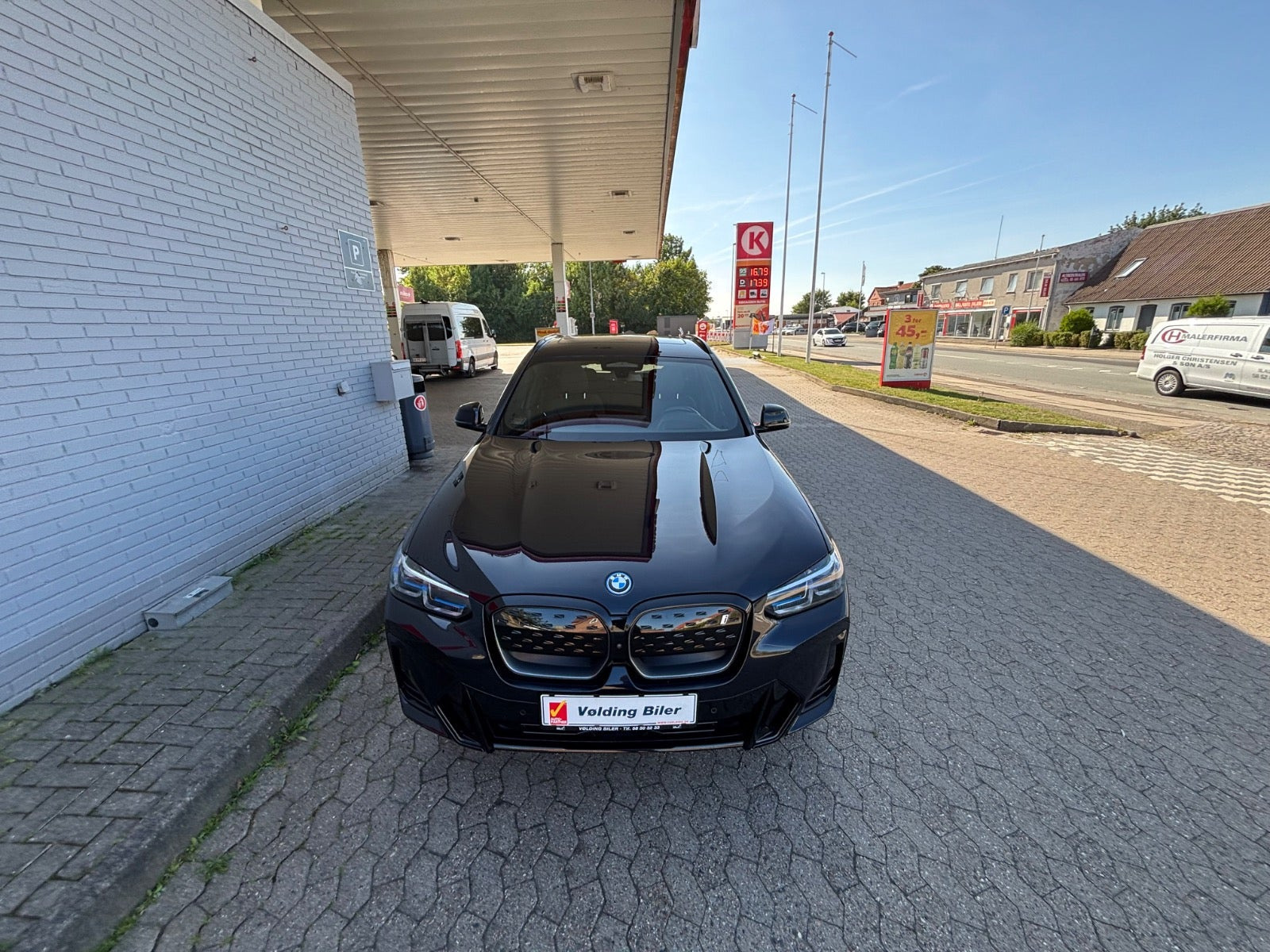 Sort BMW iX3 fra 2023