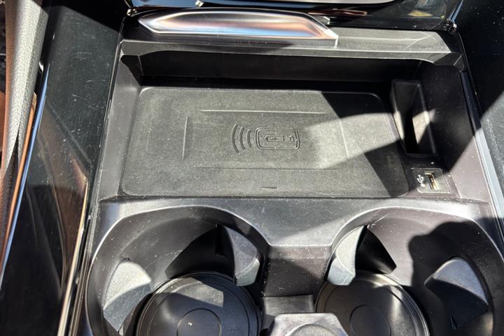Sort BMW iX3 fra 2023