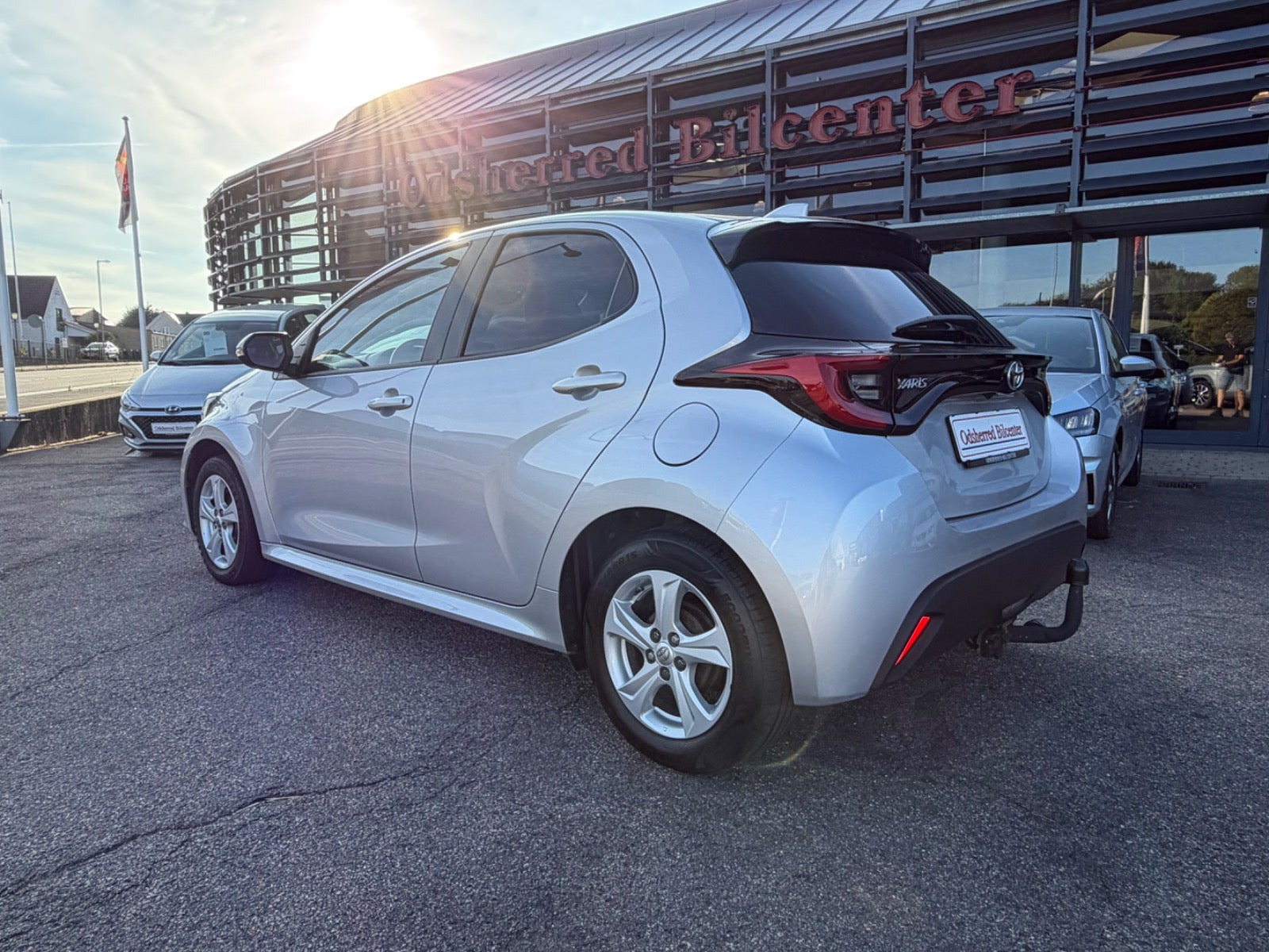 Sølv Toyota Yaris fra 2021