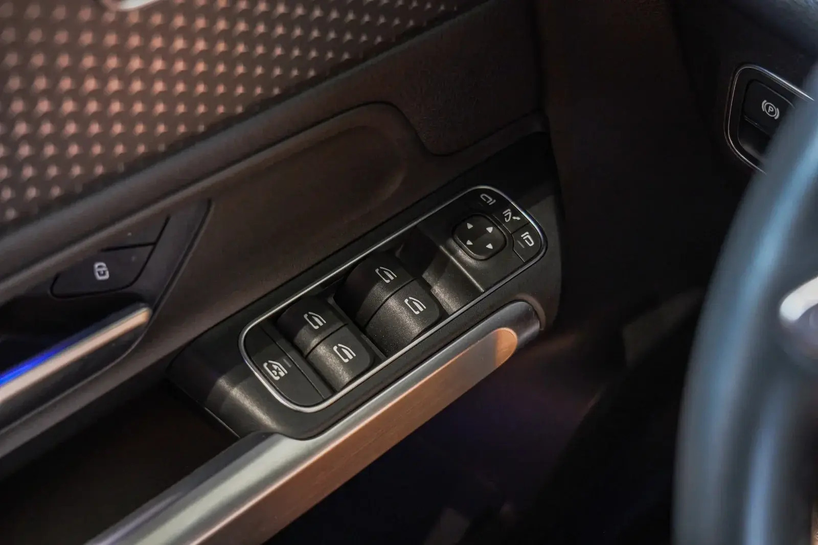 undefined Mercedes EQB250+ fra 2024