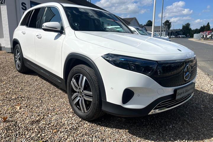 Hvid Mercedes EQB 250+ fra 2025