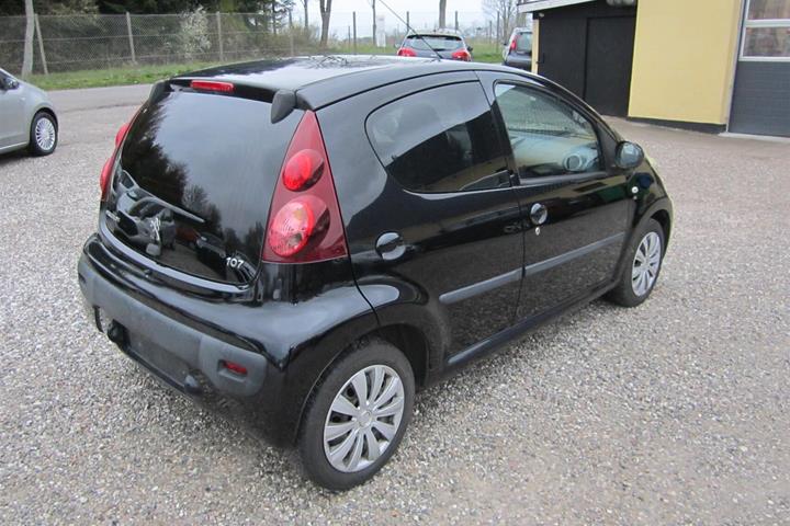 undefined Peugeot 107 fra 2012