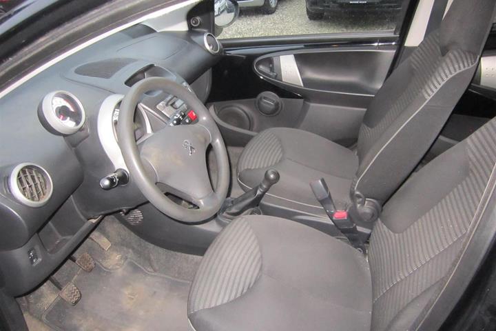 undefined Peugeot 107 fra 2012