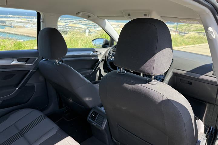 Sort VW Golf fra 2016