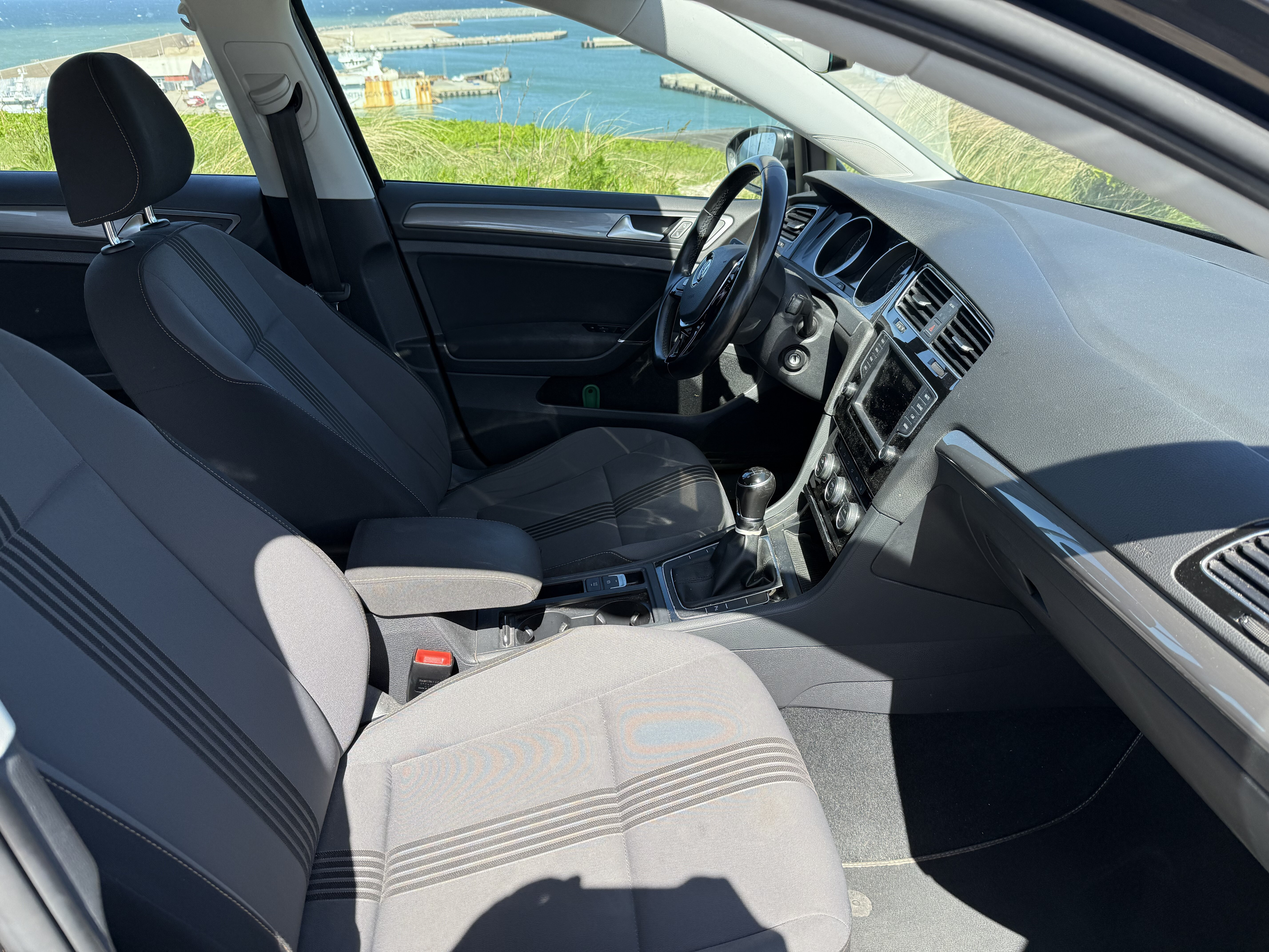 Sort VW Golf fra 2016