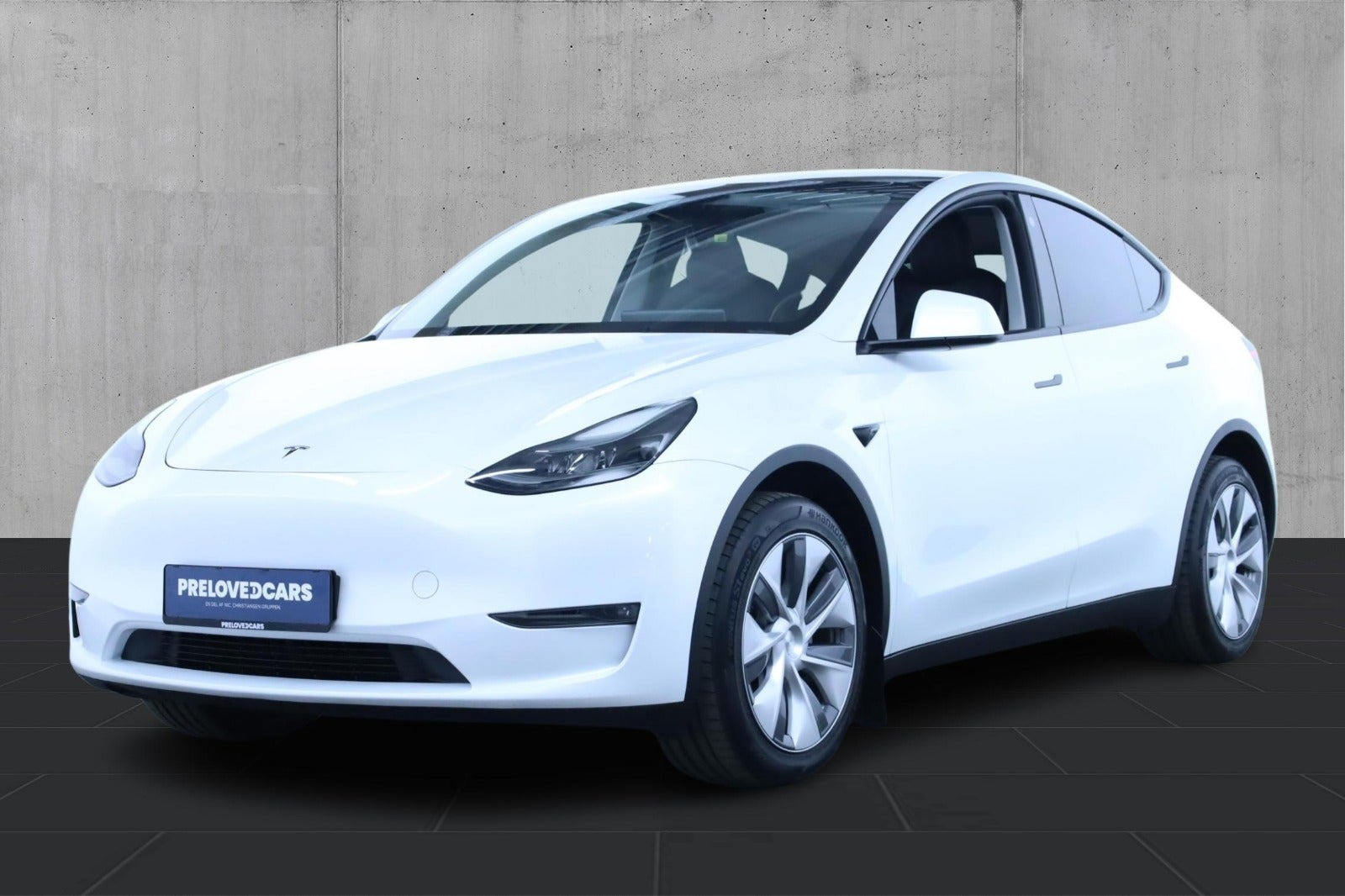 Tesla Model Y Long Range AWD