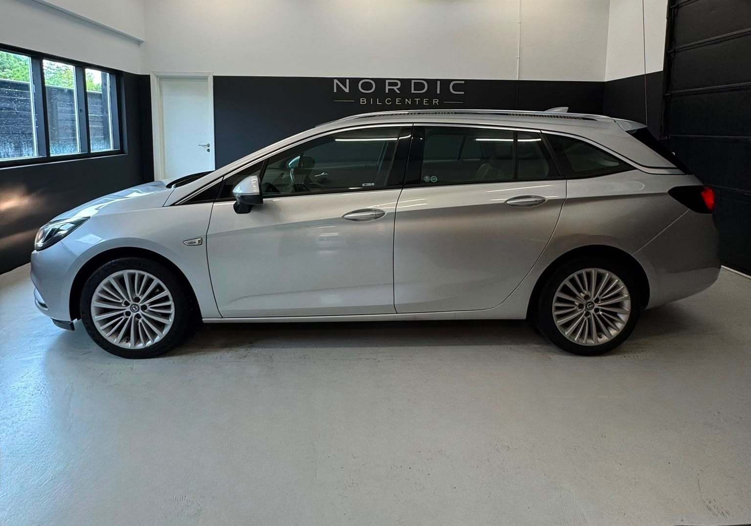 undefined Opel Astra fra 2017