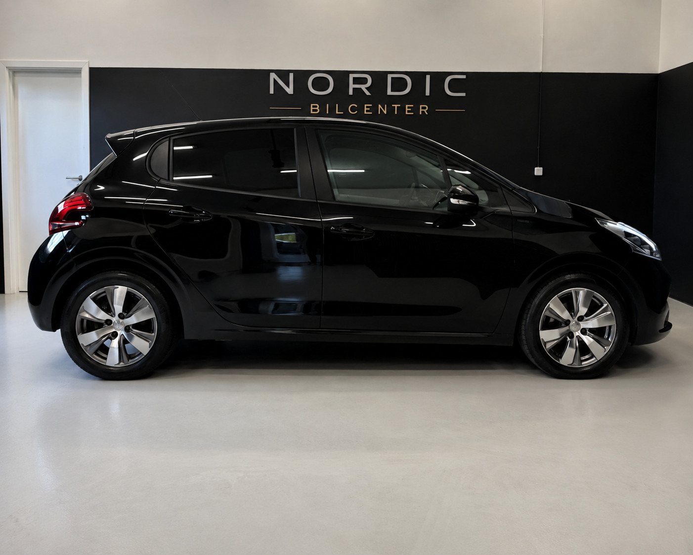 undefined Peugeot 208 fra 2019