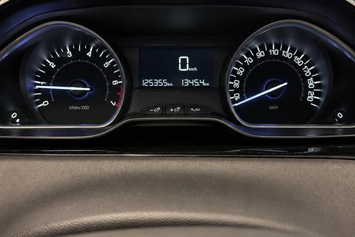 undefined Peugeot 208 fra 2019