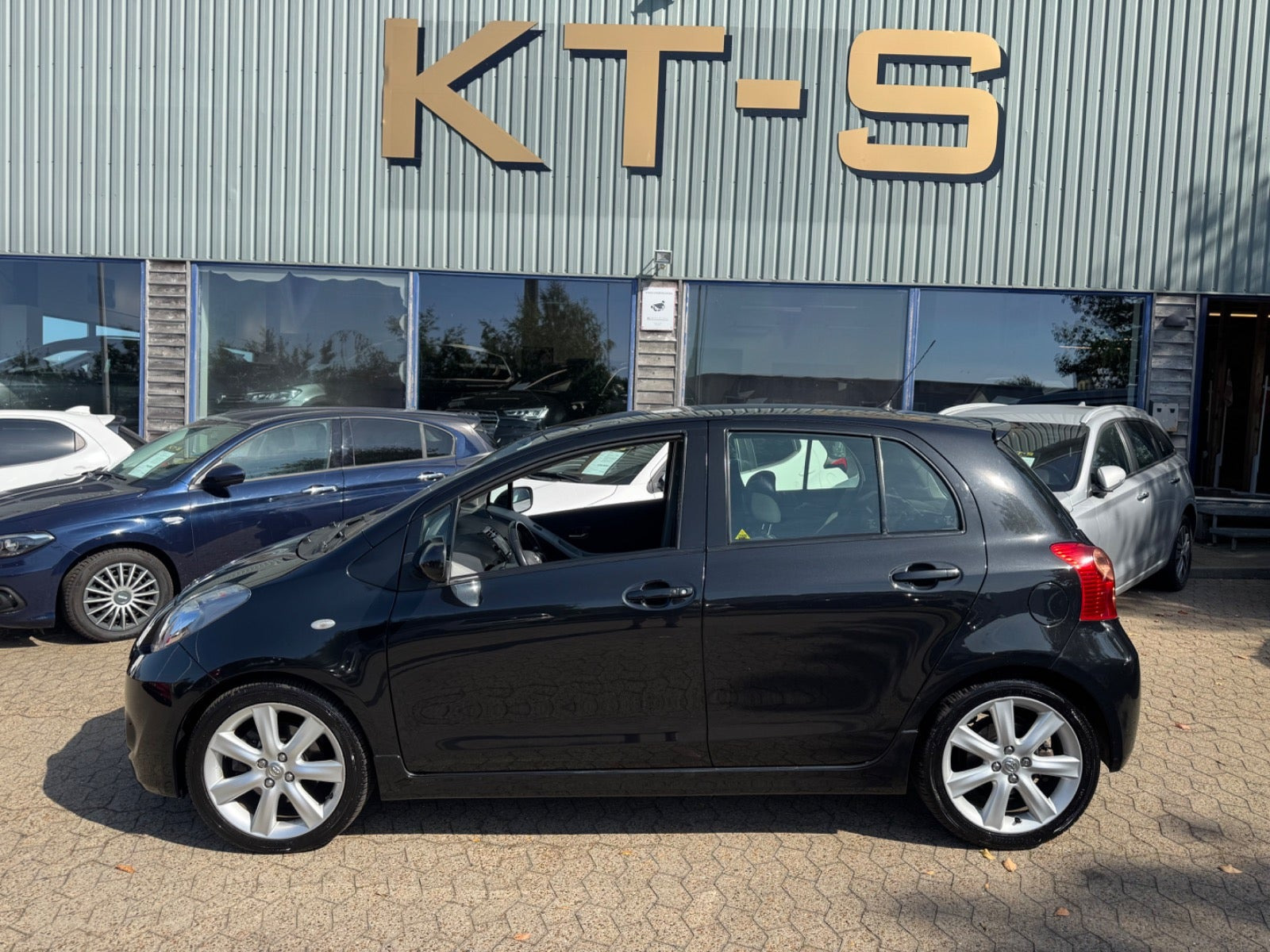 undefined Toyota Yaris fra 2008