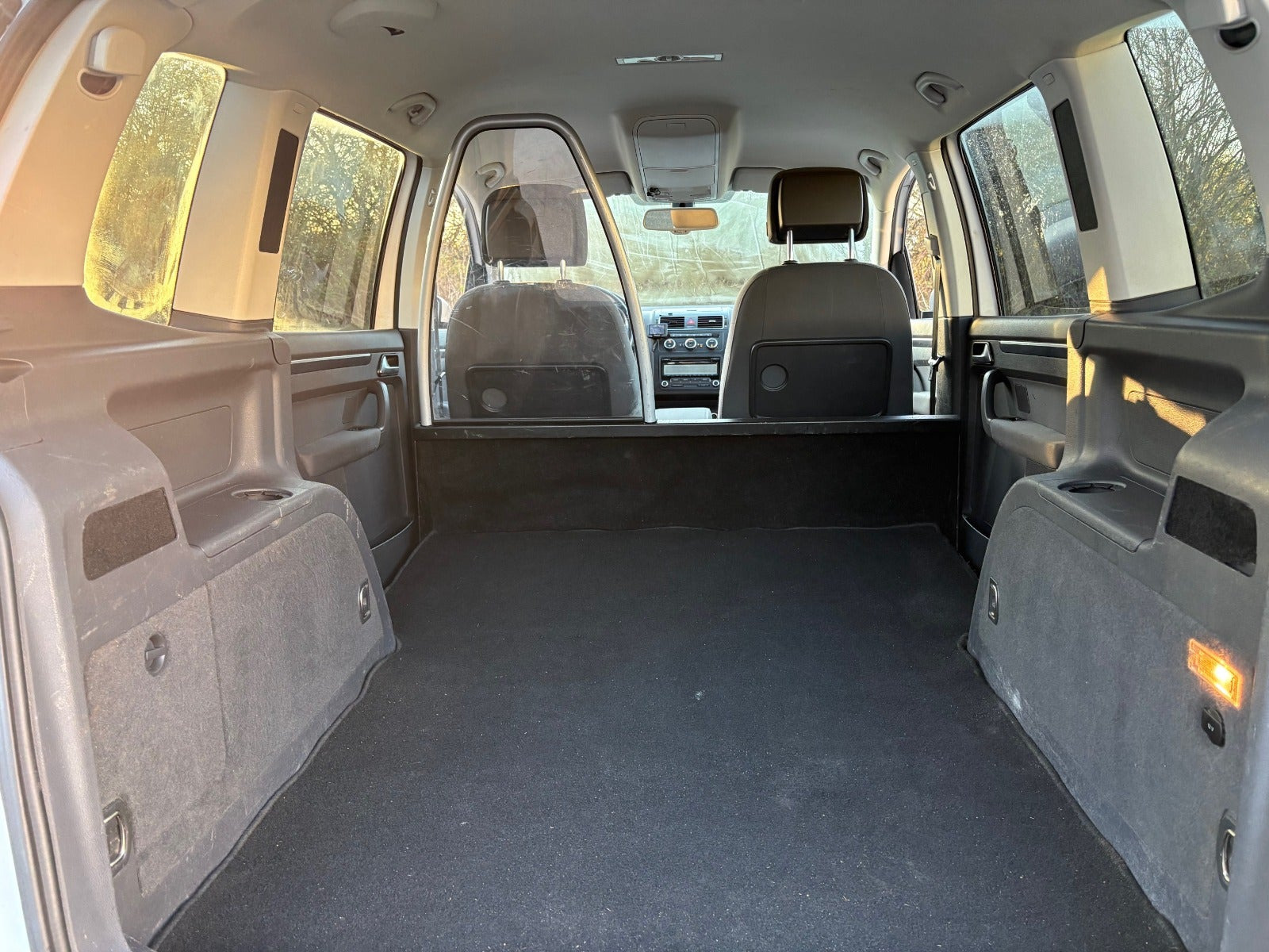 Hvid VW Touran fra 2011