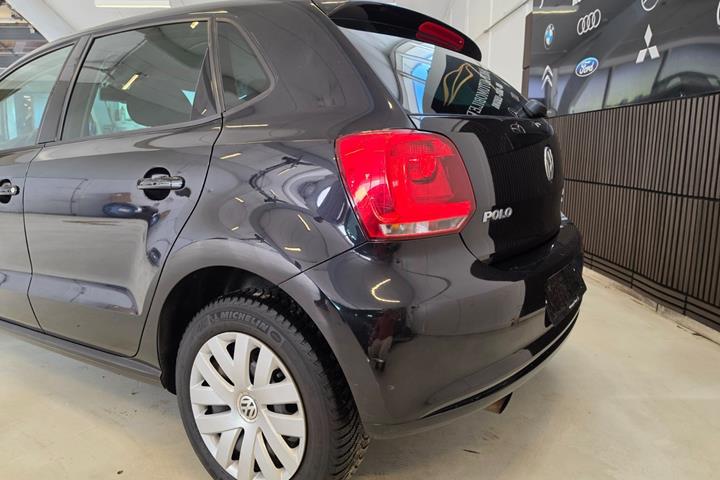 Sort VW Polo fra 2014
