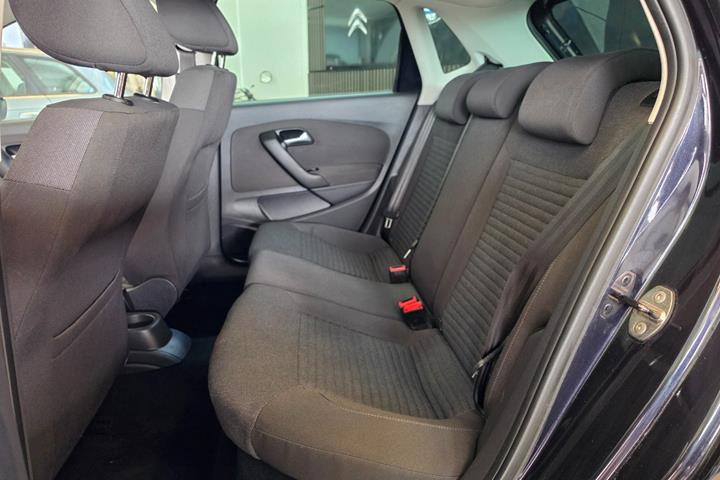 Sort VW Polo fra 2014