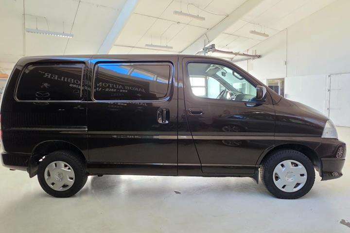 undefined Toyota HiAce fra 2007
