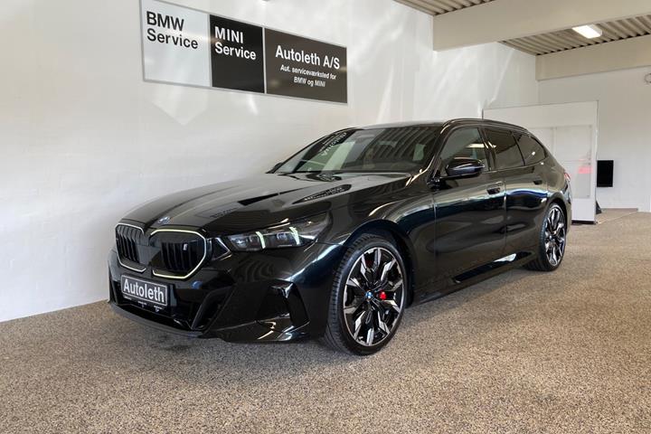 Sort BMW i5 fra 2025