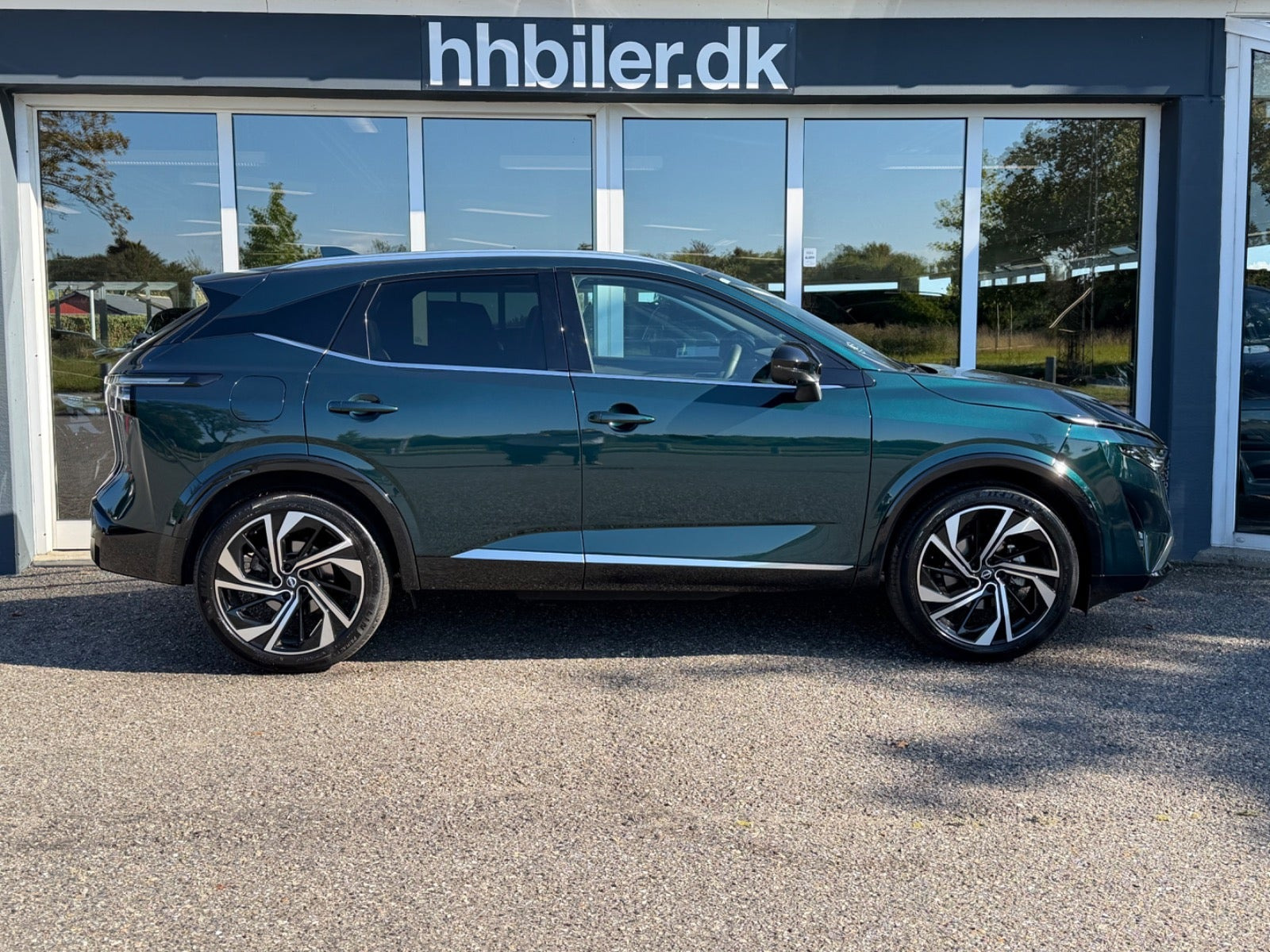 Grøn Nissan Qashqai fra 2025