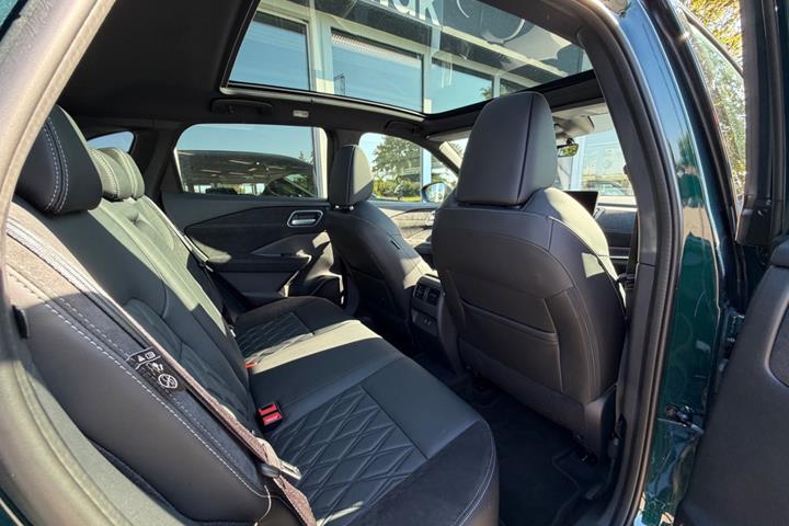 Grøn Nissan Qashqai fra 2025