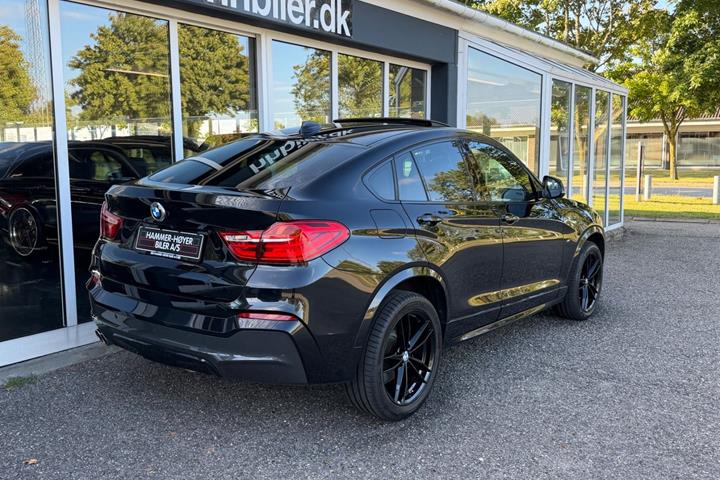 Sort BMW X4 fra 2018