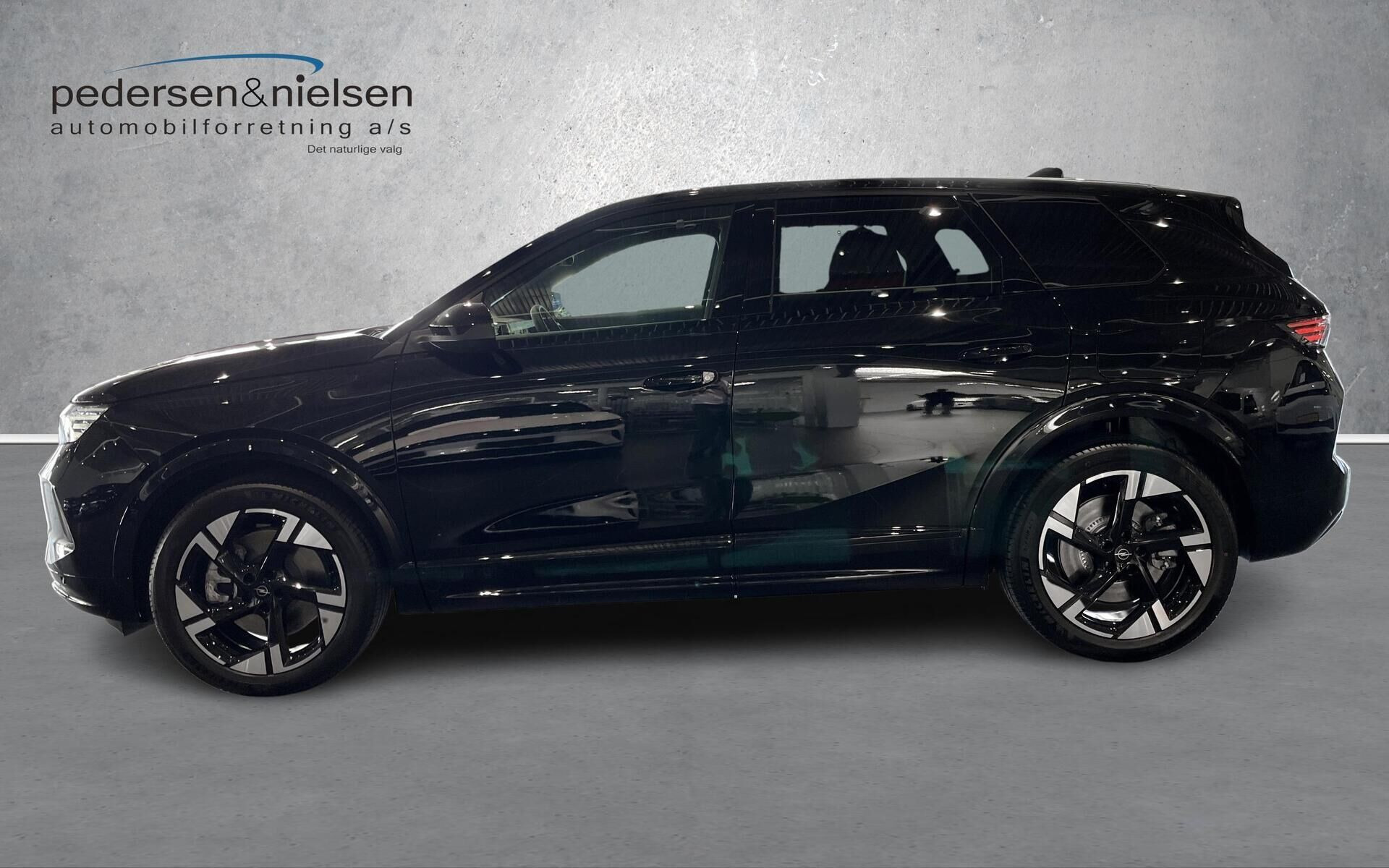 Sort Opel Grandland fra 2026