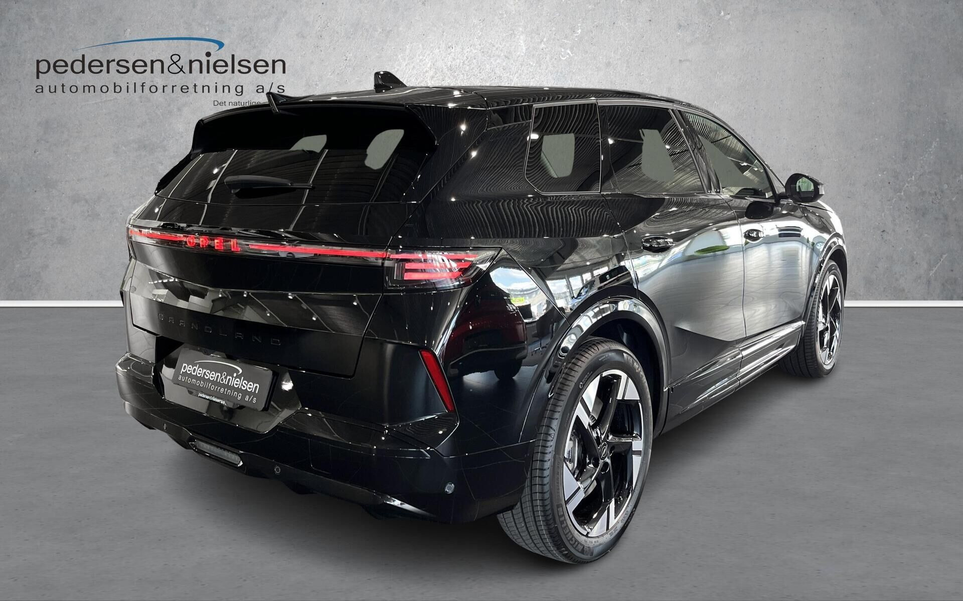 Sort Opel Grandland fra 2026