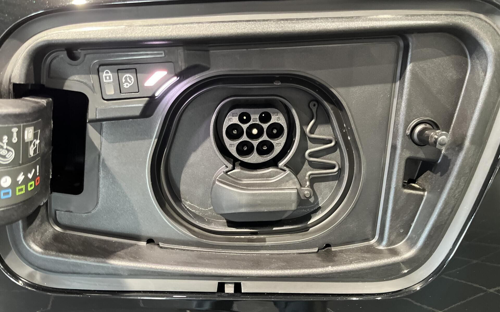 Sort Opel Grandland fra 2026