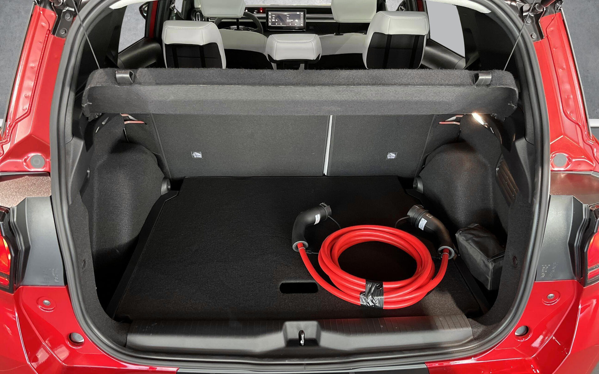 Rød Citroën e-C3 Aircross fra 2026