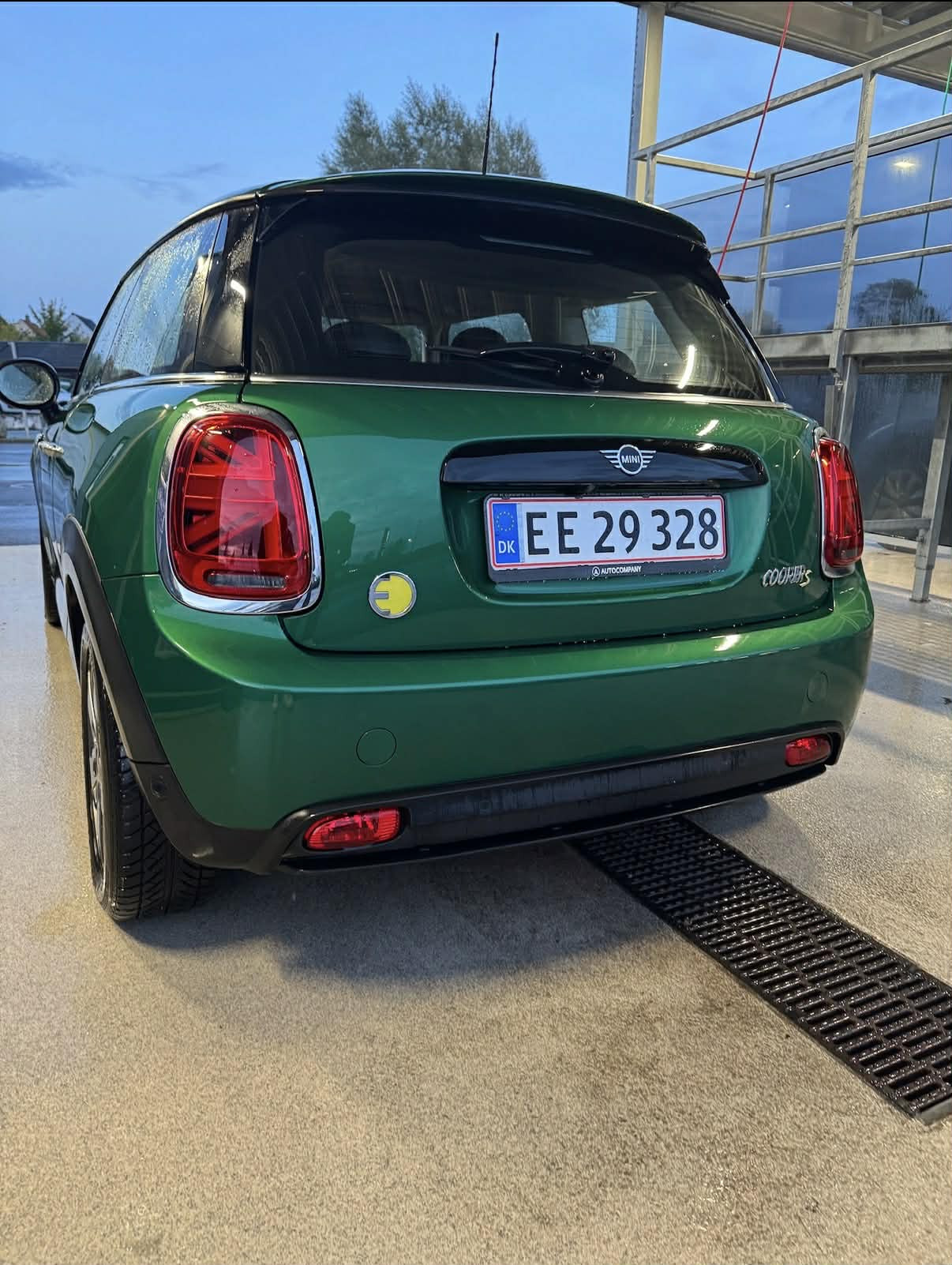 Grøn Mini Cooper SE fra 2021