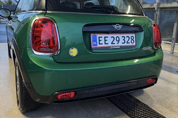 Grøn Mini Cooper SE fra 2021