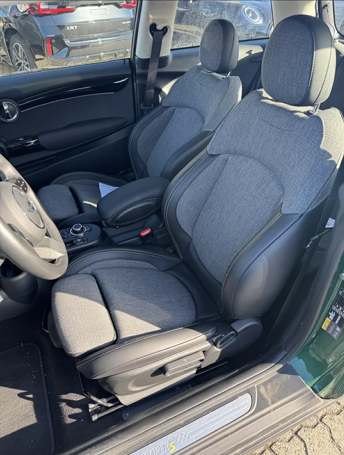 Grøn Mini Cooper SE fra 2021