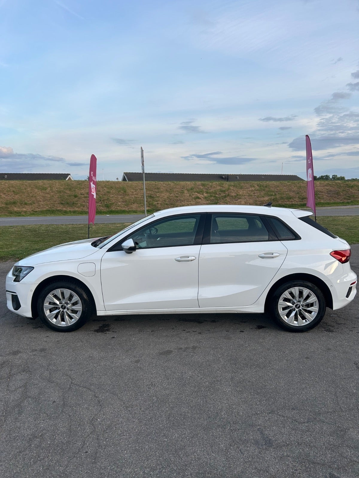 Hvid Audi A3 fra 2021