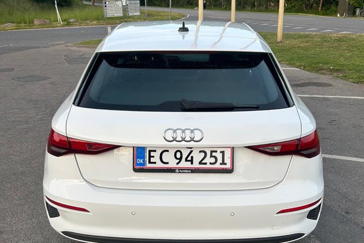 Hvid Audi A3 fra 2021