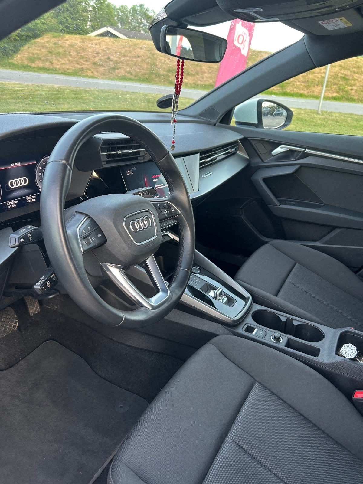 Hvid Audi A3 fra 2021