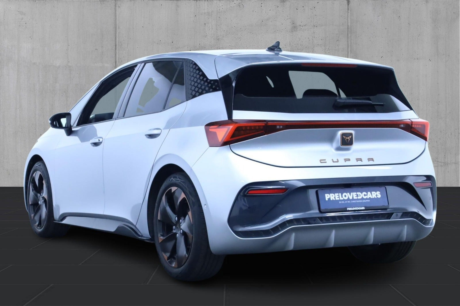 Sølv Cupra Born fra 2024