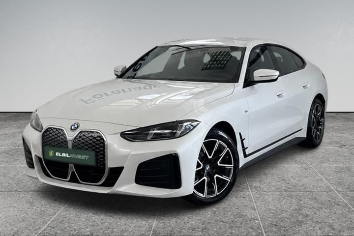 Hvid BMW i4 fra 2025