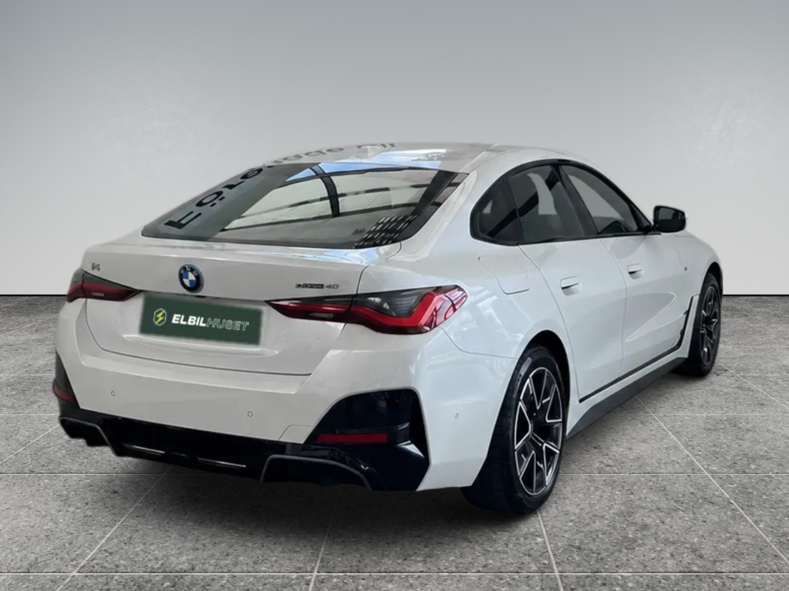 Hvid BMW i4 fra 2025