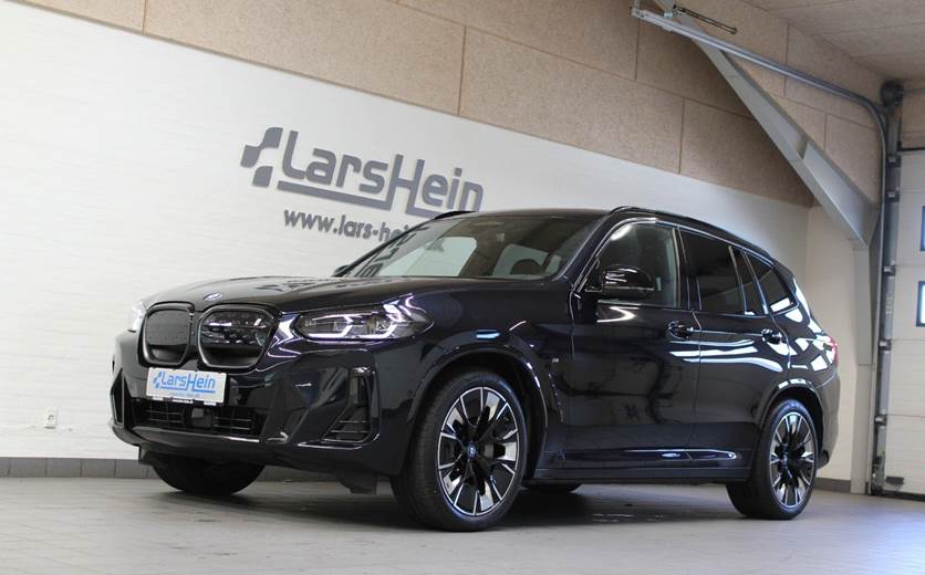 BMW iX3 Charged Plus M-Sport