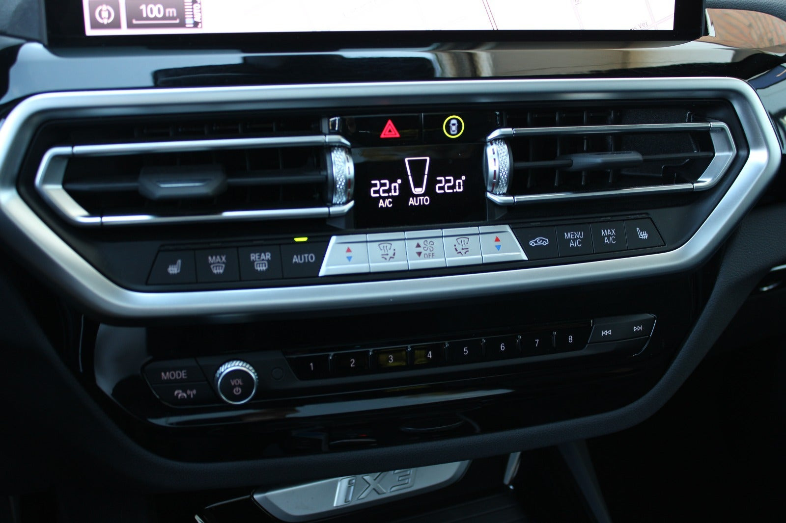 Sort BMW iX3 fra 2023